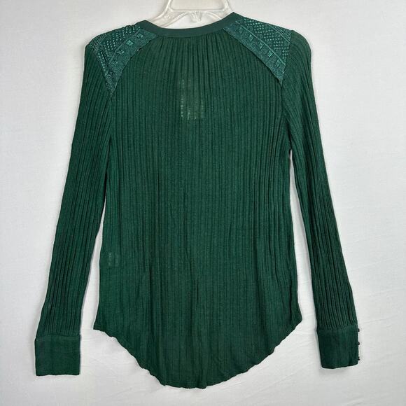 Lucky Brand Embroidered Button Henley Top Women’s XS Green NWT - Picture 5 of 5